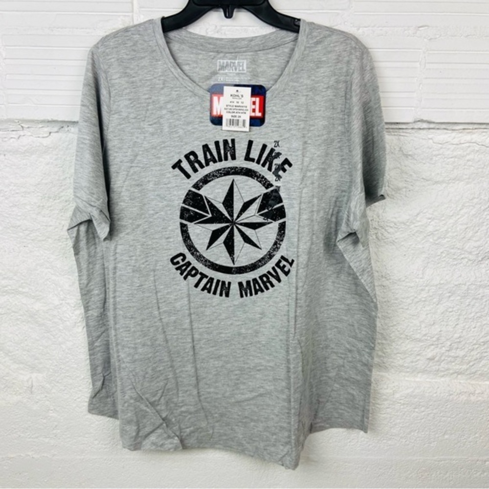 NWT MARVEL heather gray TRAN LIKE CAPTAIN MARVEL icon cotton short sleeve top 2X